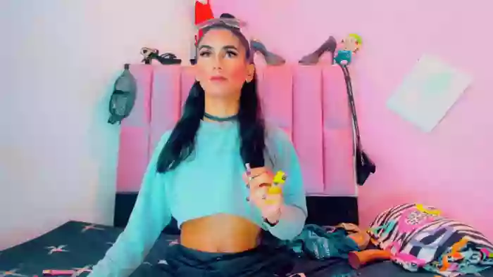 ThreeLadyTransCumForYou