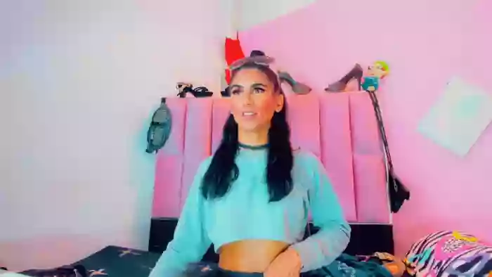 ThreeLadyTransCumForYou