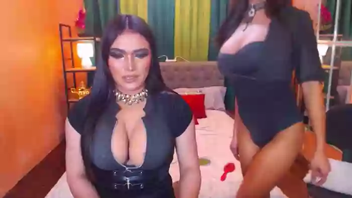 LaraSmithSabrinaSumaDuo