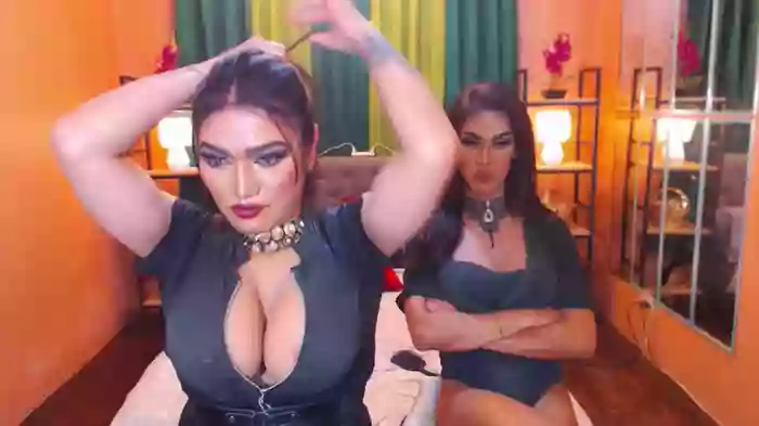 LaraSmithSabrinaSumaDuo