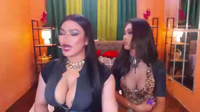 LaraSmithSabrinaSumaDuo