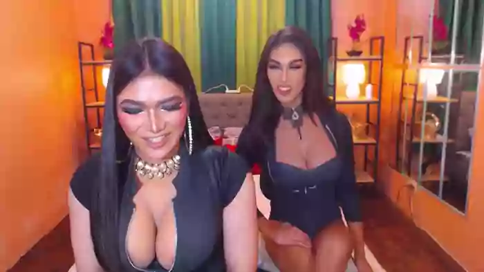 LaraSmithSabrinaSumaDuo