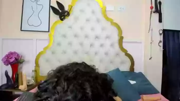 NaomyHott69