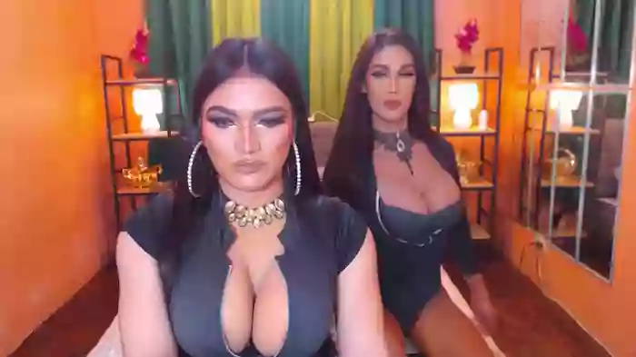 LaraSmithSabrinaSumaDuo