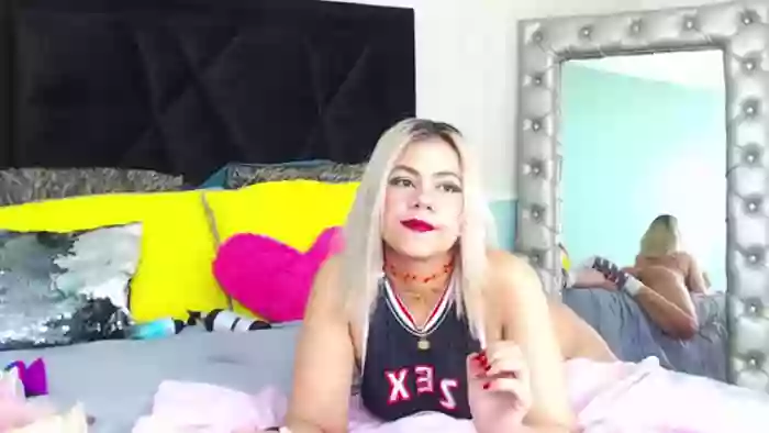 TarahDustin