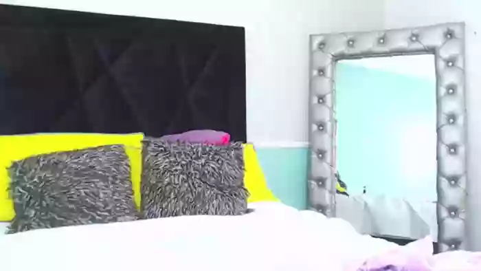 TarahDustin