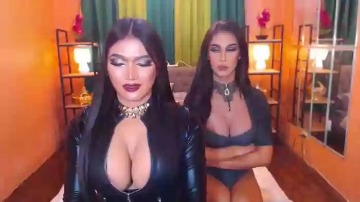 LaraSmithSabrinaSumaDuo