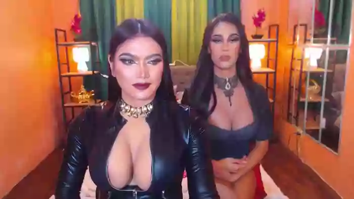 LaraSmithSabrinaSumaDuo