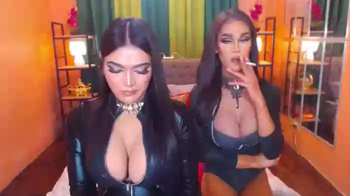 LaraSmithSabrinaSumaDuo