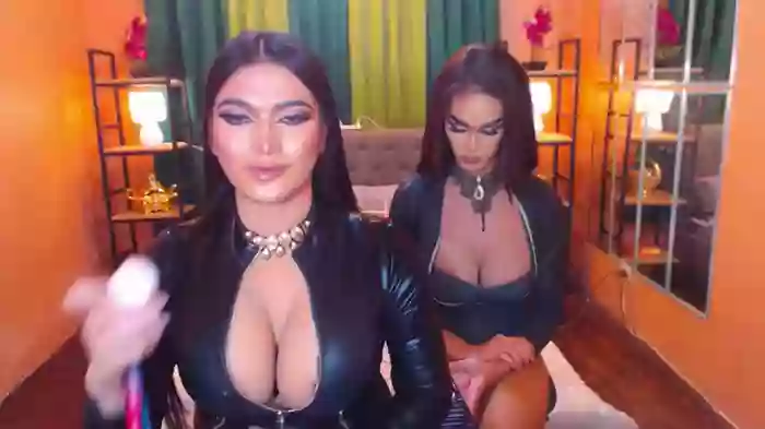 LaraSmithSabrinaSumaDuo