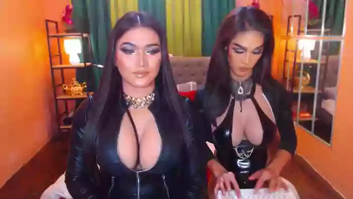 LaraSmithSabrinaSumaDuo