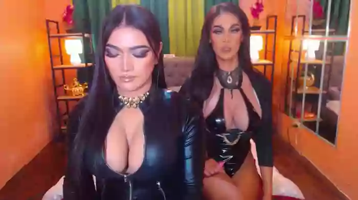 LaraSmithSabrinaSumaDuo