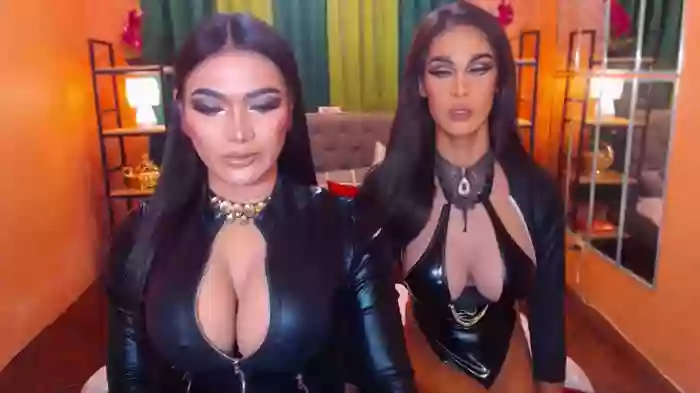 LaraSmithSabrinaSumaDuo