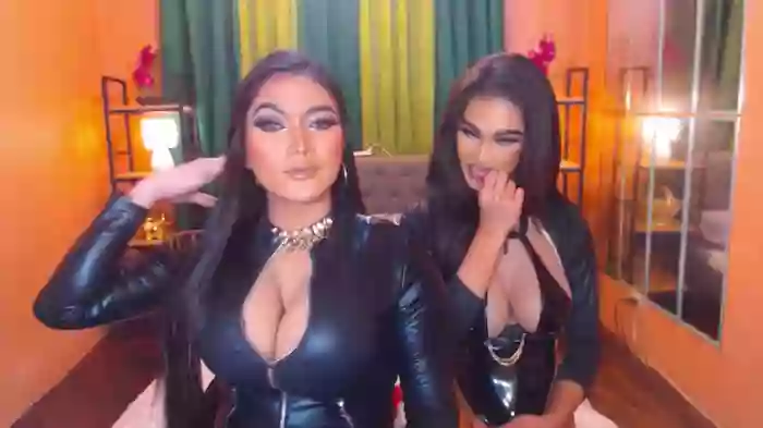 LaraSmithSabrinaSumaDuo