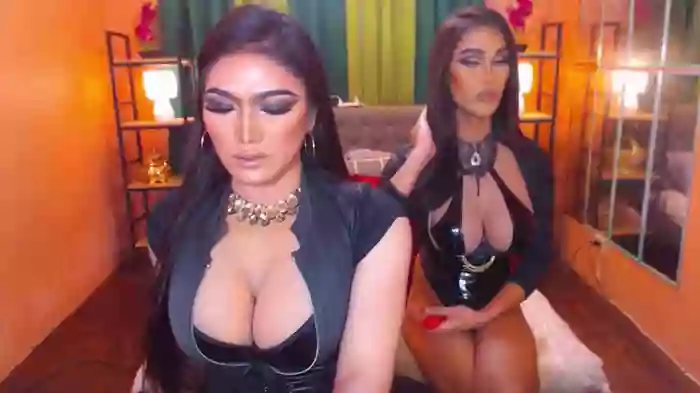 LaraSmithSabrinaSumaDuo