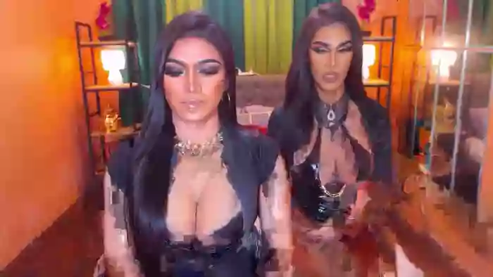 LaraSmithSabrinaSumaDuo