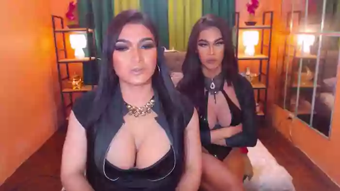 LaraSmithSabrinaSumaDuo
