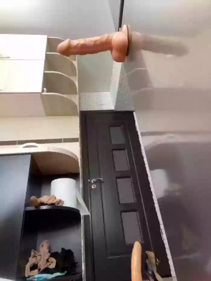 TheHottestBlonde