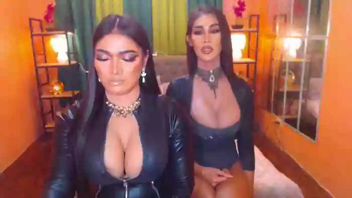 LaraSmithSabrinaSumaDuo