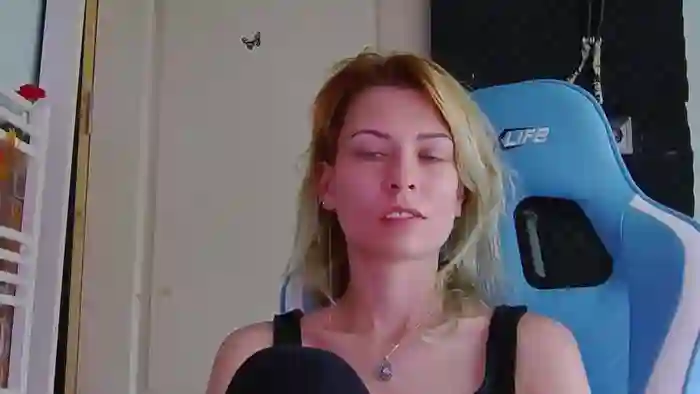 KaroKaroline