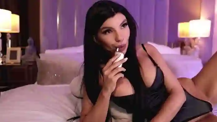 EleniaDevons
