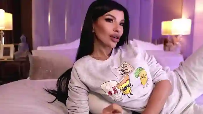 EleniaDevons
