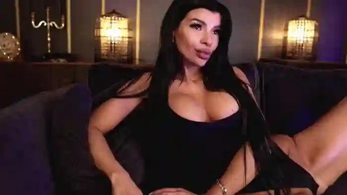 EleniaDevons