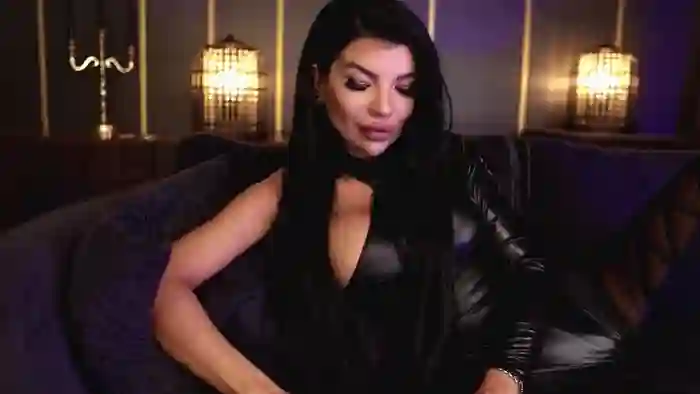 EleniaDevons