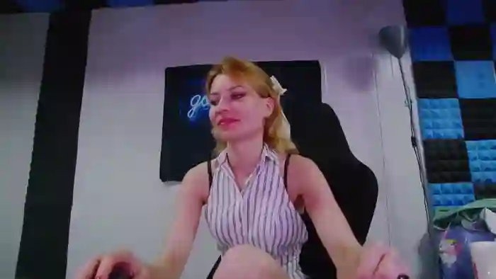 KaroKaroline