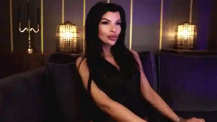 EleniaDevons