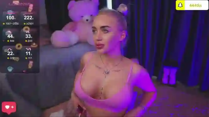 CuteLittleBlondy