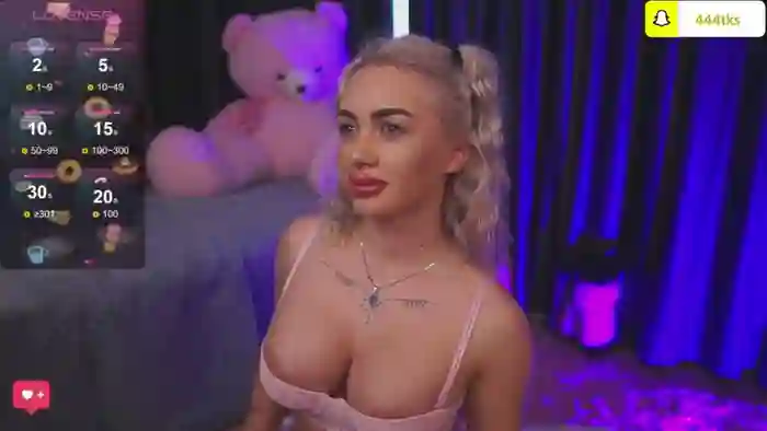 CuteLittleBlondy