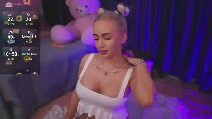 CuteLittleBlondy