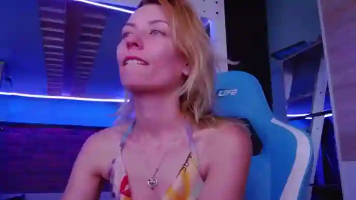 KaroKaroline