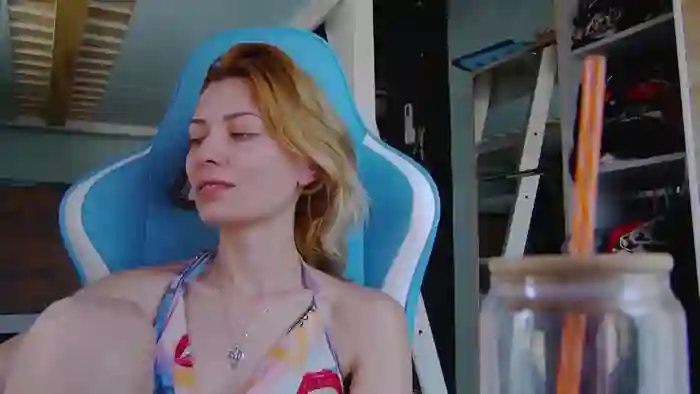 KaroKaroline
