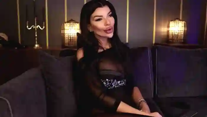 EleniaDevons