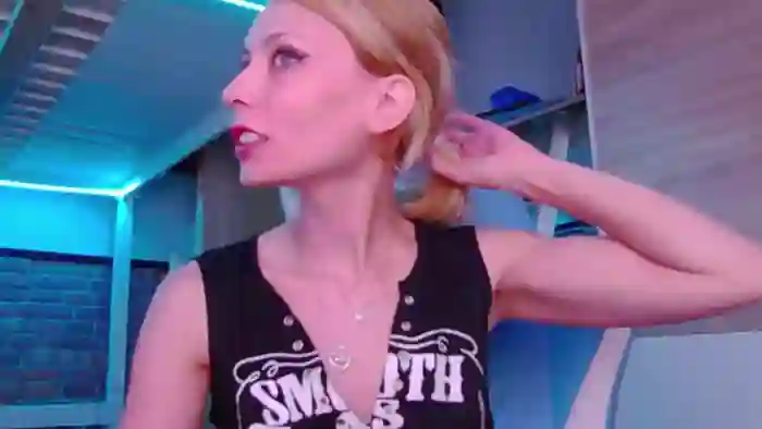 KaroKaroline