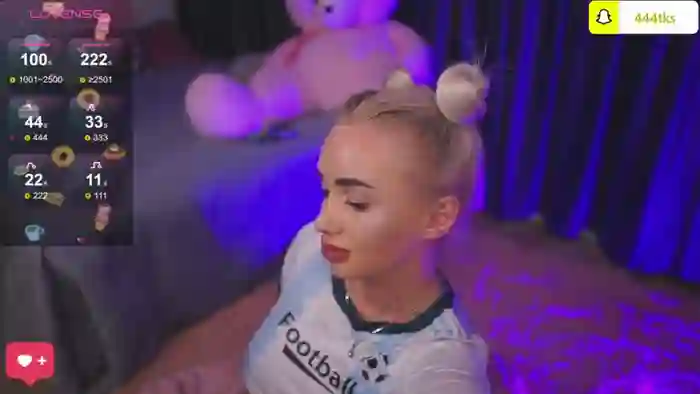CuteLittleBlondy