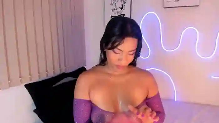 LolaCooper