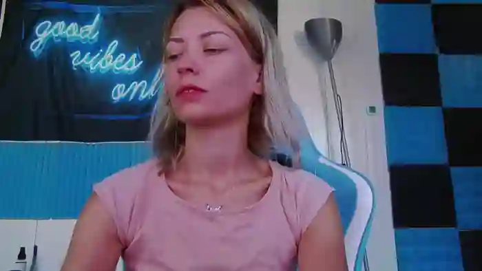 KaroKaroline