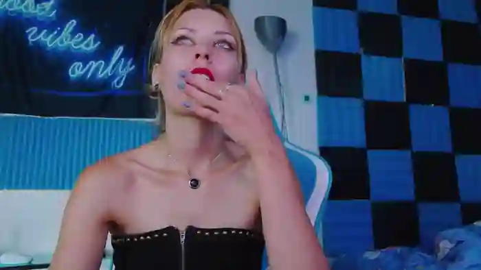 KaroKaroline