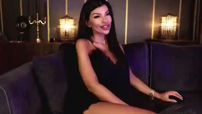 EleniaDevons