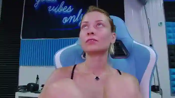 KaroKaroline